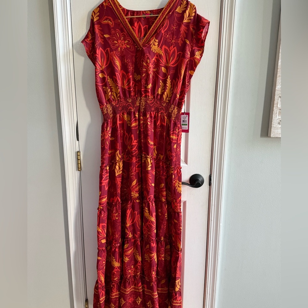 NWT Vince Camuto Red and Orange Floral Maxi Dress